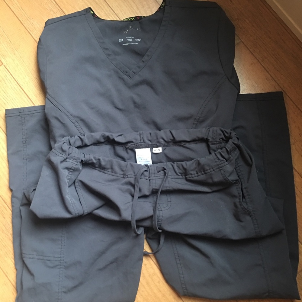 Scrubs set